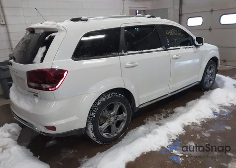 2017 Dodge Journey Crossroad Plus z USA, uszkodzony, nr VIN 3C4PDCGG6HT511556